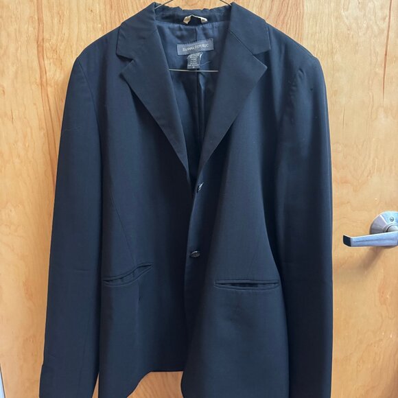 Banana Republic black blazer - Picture 2 of 5